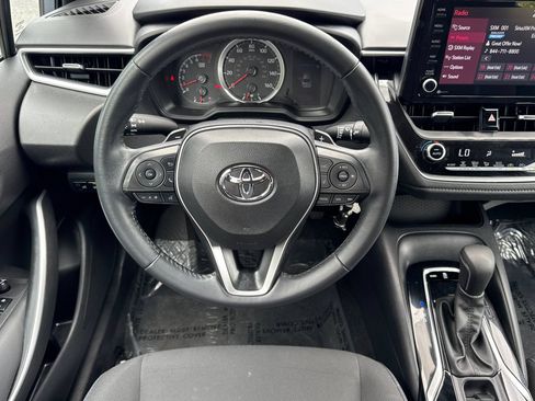 Used 2022 Toyota Corolla SE FWD image 14