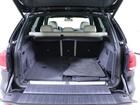 Used 2017 BMW X5 xDrive40e image 11