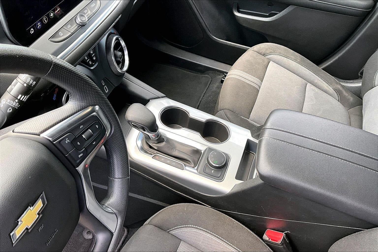 Used 2025 Chevrolet Blazer LT AWD/4WD image 18