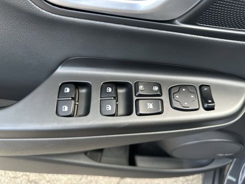 Used 2023 Hyundai Kona Limited w/ Cargo Package AWD/4WD image 15