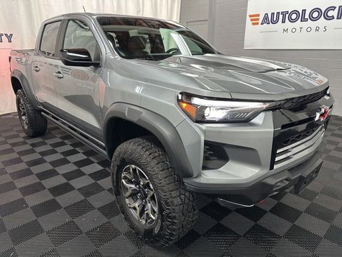 Used 2024 Chevrolet Colorado ZR2 image 3