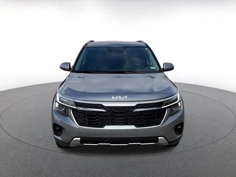 Used 2025 Kia Seltos S image 4