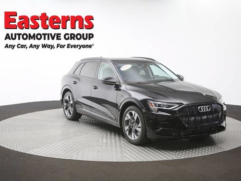 Used 2021 Audi e-tron Premium w/ Convenience Plus Package AWD/4WD image 53