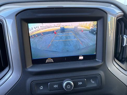 Used 2021 Chevrolet Silverado 1500 Custom image 9