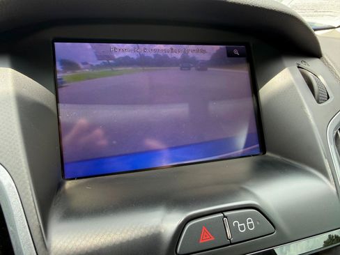 Used 2013 Ford Focus Titanium w/ Titanium Handling Pkg FWD image 22