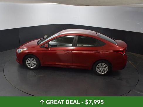 Used 2021 Hyundai Accent SE FWD image 43
