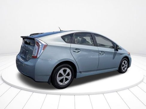 Used 2012 Toyota Prius Two FWD image 3
