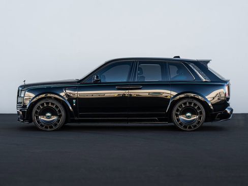 Used 2023 Rolls-Royce Cullinan Black Badge image 21