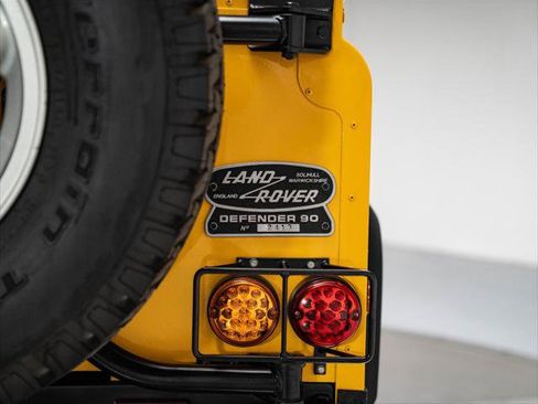 Used 1995 Land Rover Defender 90 image 21