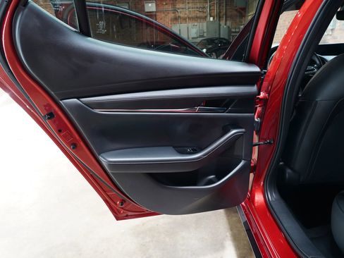 Used 2023 MAZDA MAZDA3 s image 41