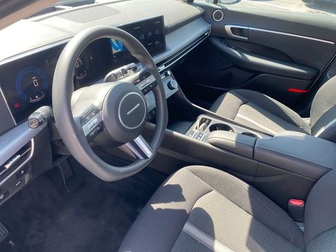 Used 2025 Hyundai Sonata SEL FWD image 12