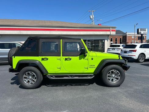 Used 2012 Jeep Wrangler Unlimited Sport image 4