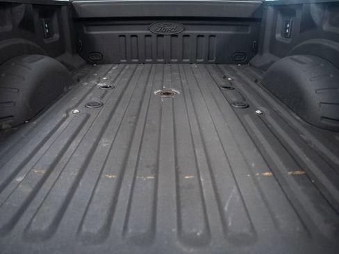 Used 2025 Ford F250 Lariat w/ Black Appearance Package image 23