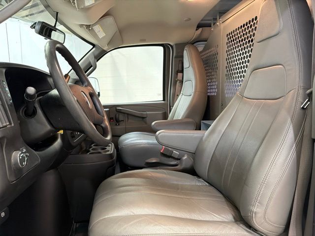 Used 2018 GMC Savana 2500 RWD image 12