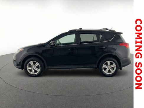 Used 2013 Toyota RAV4 XLE image 8