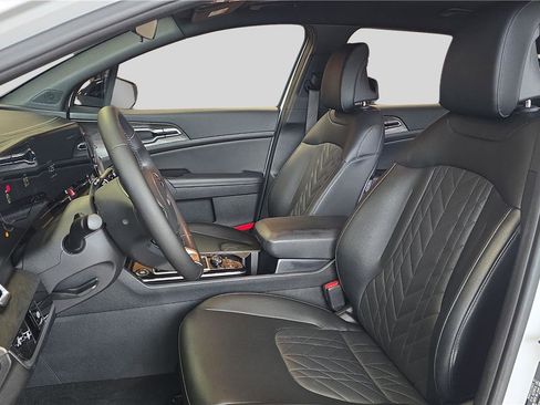 Used 2023 Kia Sportage X-Line image 11