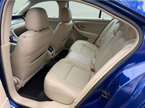 Used 2013 Ford Taurus SEL FWD image 15