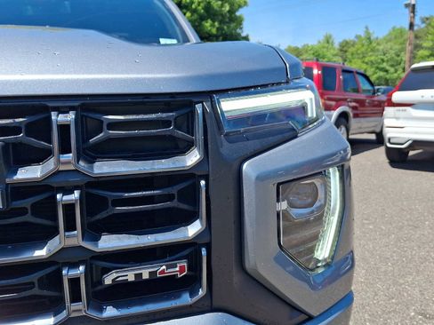 Used 2026 GMC Canyon AT4 w/ Technology Plus Package AWD/4WD image 11