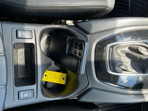 Used 2022 Nissan Rogue Sport SL AWD/4WD image 19