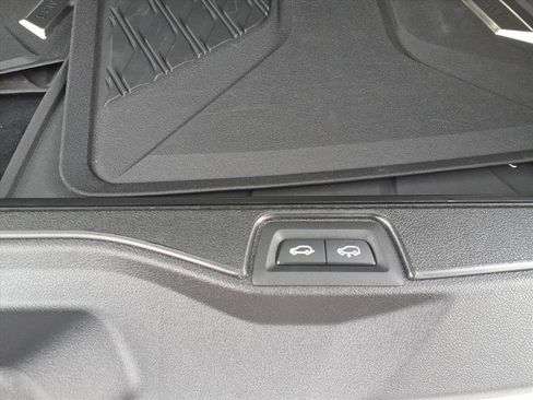 Used 2026 BMW X5 xDrive50e w/ M Sport Package image 15