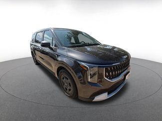 Used 2026 Kia Carnival FWD video 2
