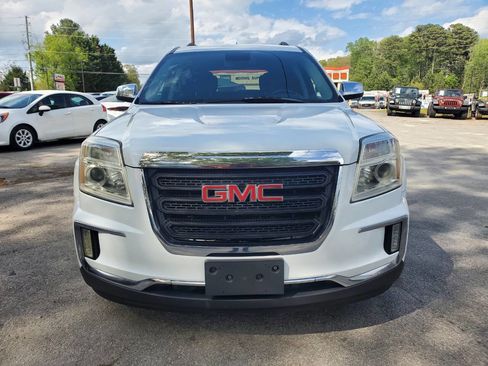 Used 2016 GMC Terrain SLE w/ Chrome Edition image 2