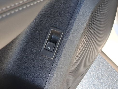 New 2025 Audi Q5 Premium Plus image 21