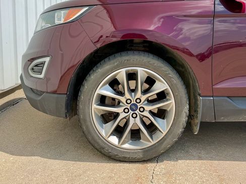 Used 2017 Ford Edge Titanium w/ Equipment Group 301A AWD/4WD image 29