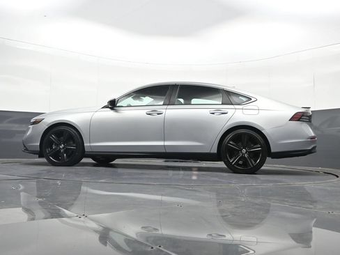 Used 2024 Honda Accord Sport image 30