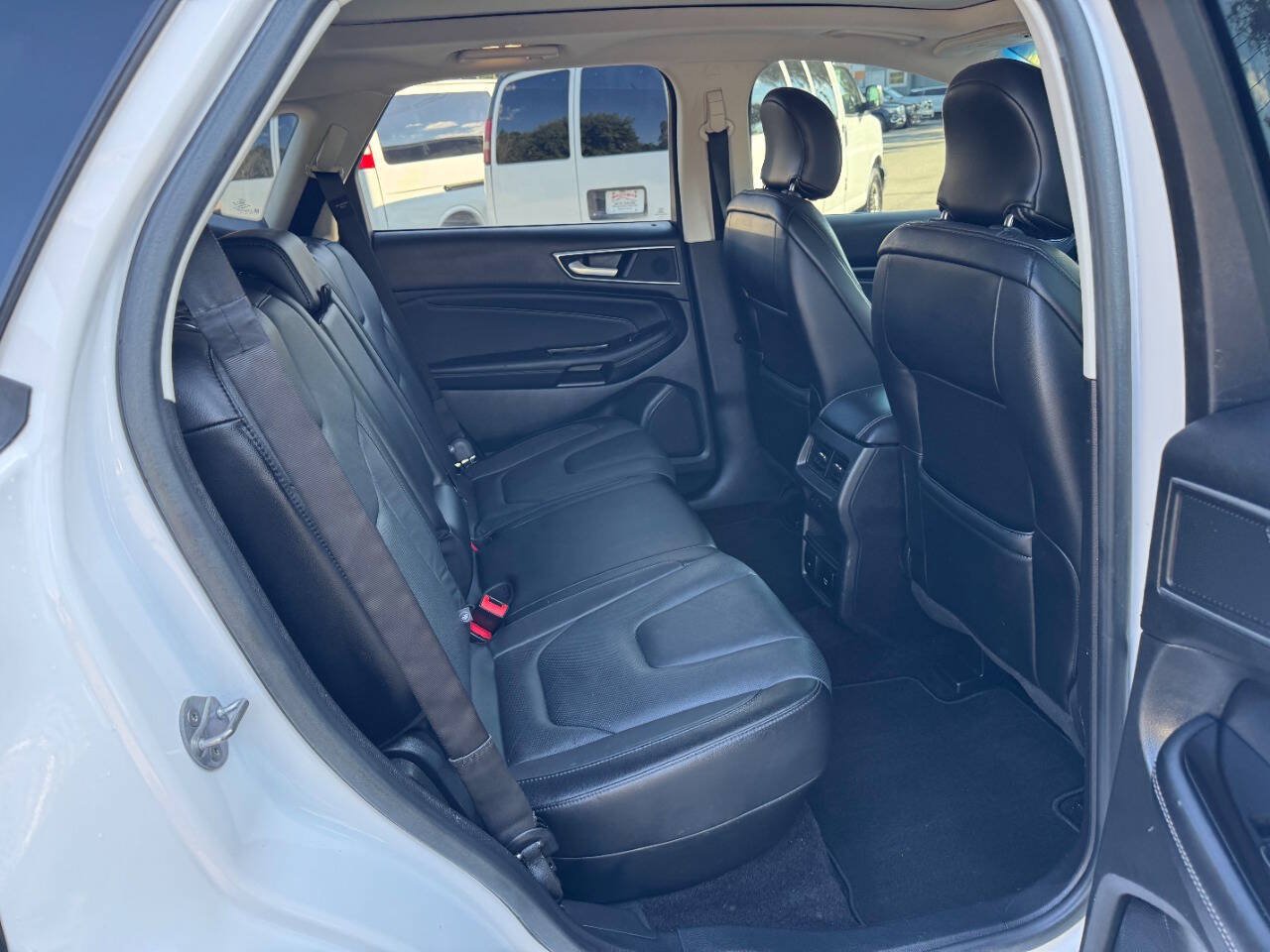 Used 2016 Ford Edge Titanium w/ Equipment Group 302A FWD image 14