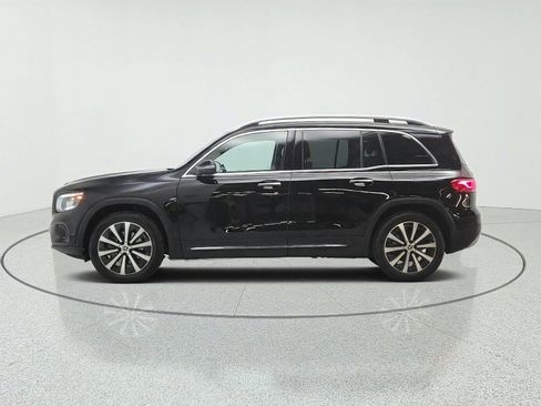 Used 2022 Mercedes-Benz GLB 250 image 8