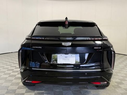 Certified 2024 Cadillac Lyriq Luxury RWD image 8