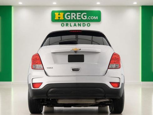 Used 2022 Chevrolet Trax LS w/ Tint and Cruise Package FWD image 8