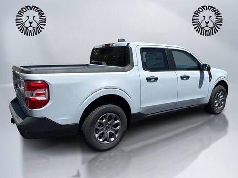 New 2026 Ford Maverick XLT w/ XLT Luxury Package FWD image 5