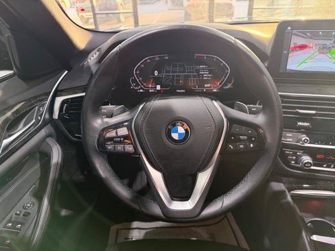 Used 2023 BMW 530i w/ Convenience Package RWD image 26