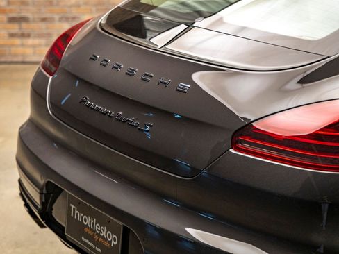 Used 2016 Porsche Panamera Turbo S image 29