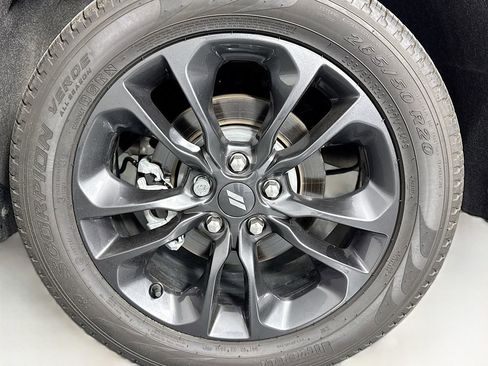 Used 2024 Dodge Durango GT image 37