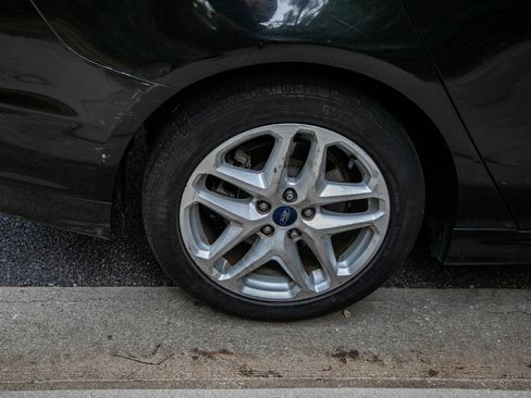 Used 2014 Ford Fusion SE image 13