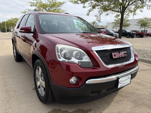 Used 2010 GMC Acadia SLT FWD image 2