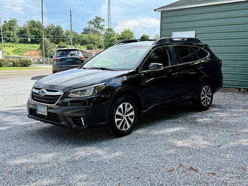 Used 2022 Subaru Outback Premium AWD/4WD image 6