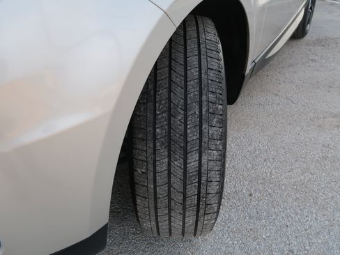 Used 2016 Land Rover Range Rover Sport HSE image 54