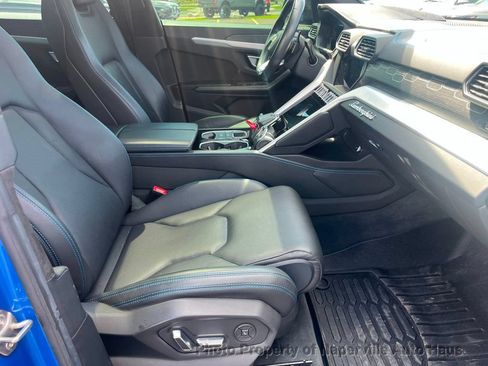 Used 2019 Lamborghini Urus AWD/4WD image 38