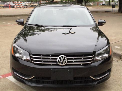 Used 2012 Volkswagen Passat TDI SE image 4