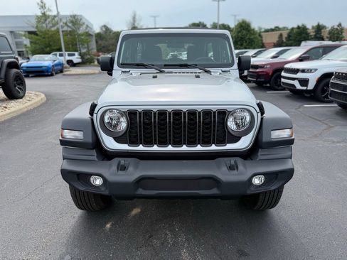 Used 2024 Jeep Wrangler Unlimited Sport AWD/4WD image 8