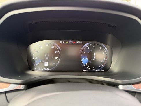 Used 2020 Volvo S60 T5 Momentum image 19