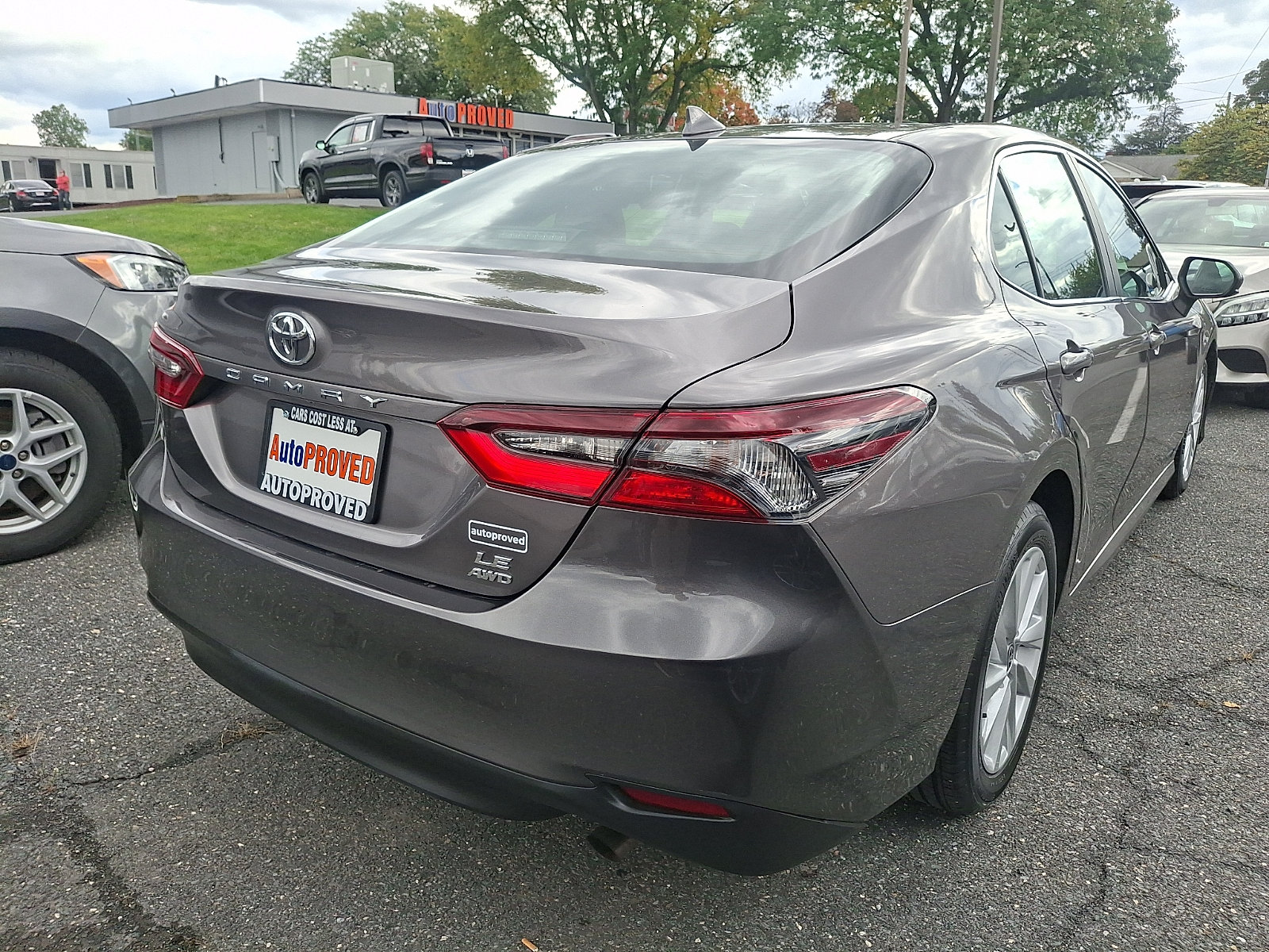 Used 2023 Toyota Camry LE AWD/4WD image 6