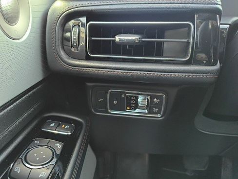 Used 2020 Lincoln Aviator Reserve w/ Equipment Group 202A image 23