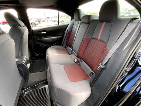 Used 2025 Toyota Corolla SE w/ SE Premium Package image 20