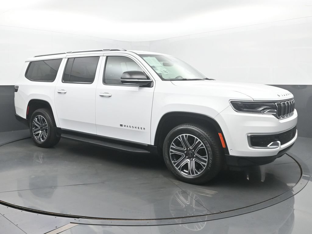 Used 2025 Jeep Wagoneer L 4WD image 8