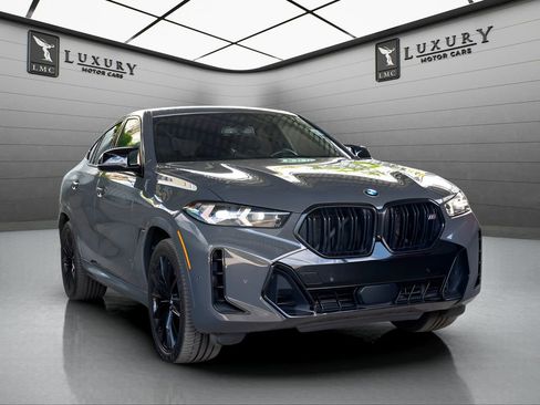 Used 2024 BMW X6 M60i AWD/4WD image 1